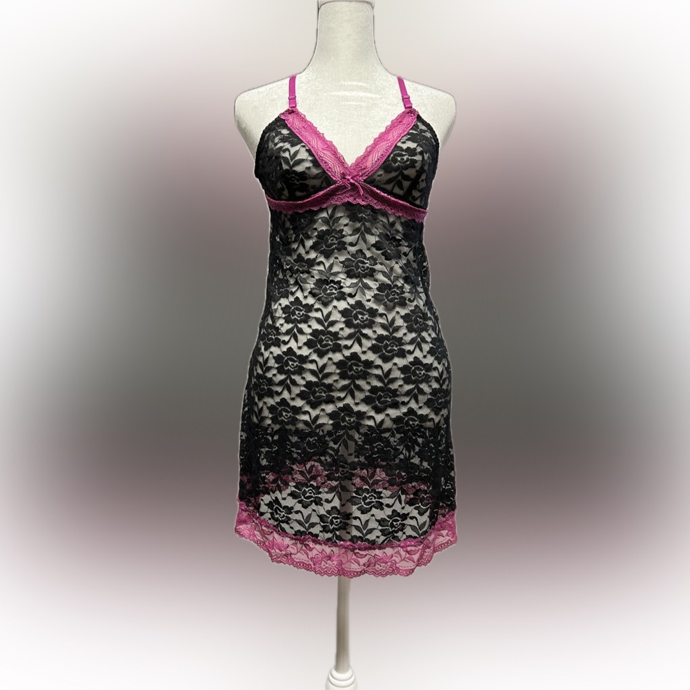 Elegant Black Lace Negligee